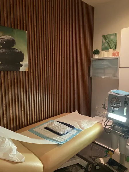 Fort Langley Colonics