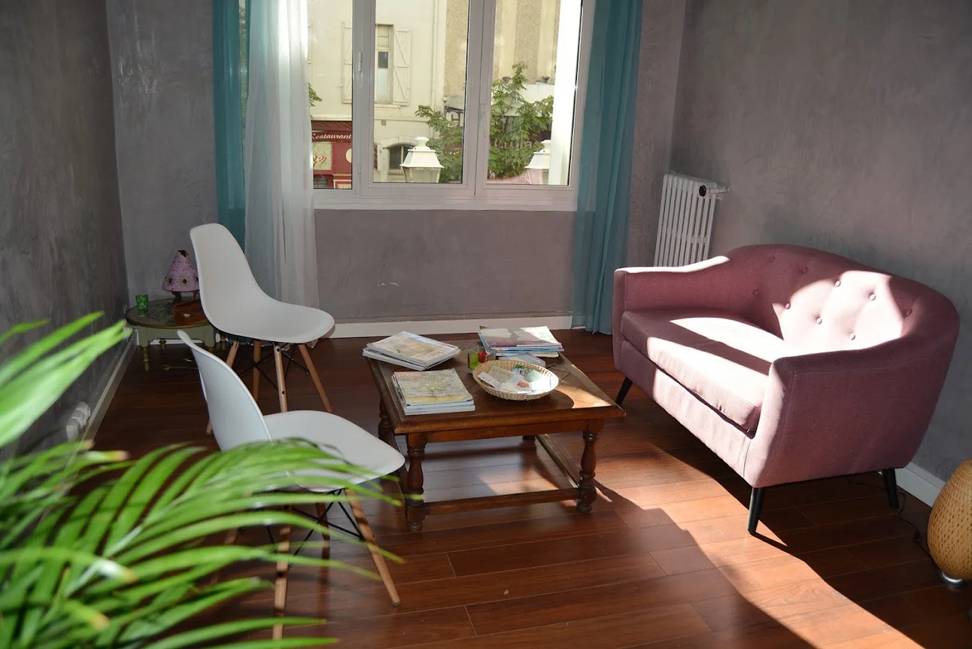 Stéphanie PINOT Irrigation du côlon Toulon